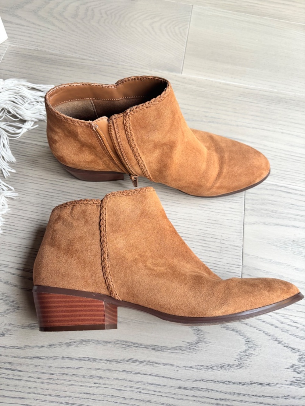 Expression Jotan Faux Suede Ankle Boots Women’s Size 9